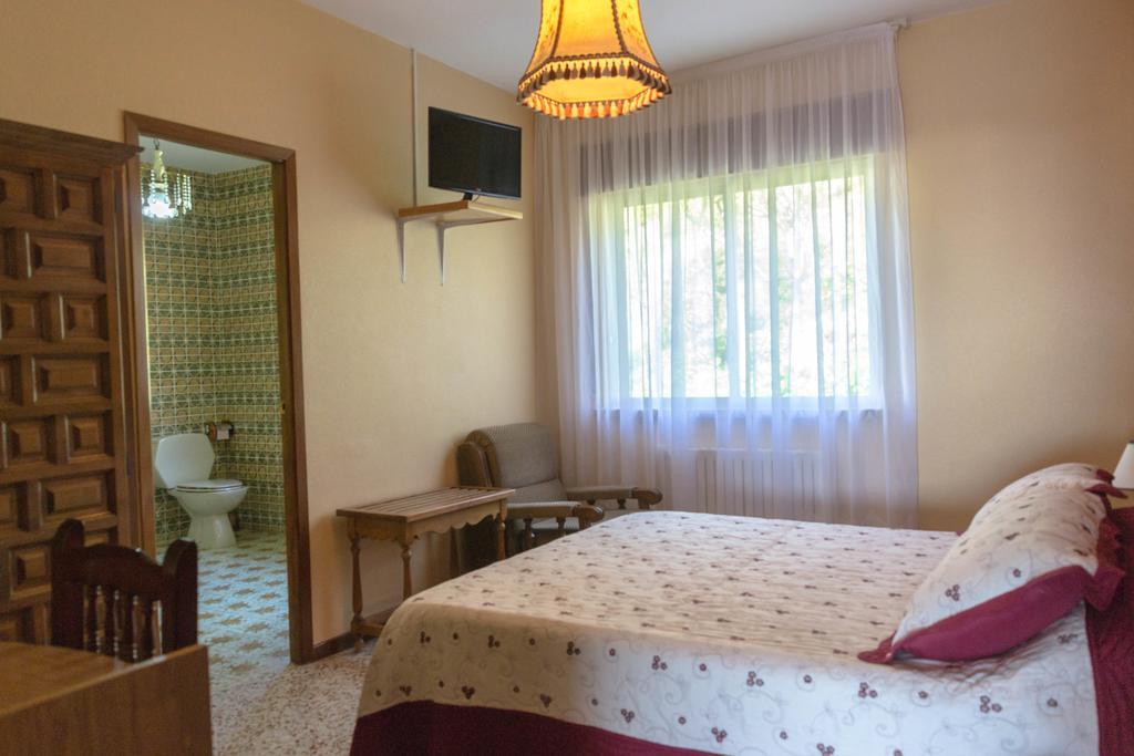 Hotel Galicia Pontevedra Habitación foto